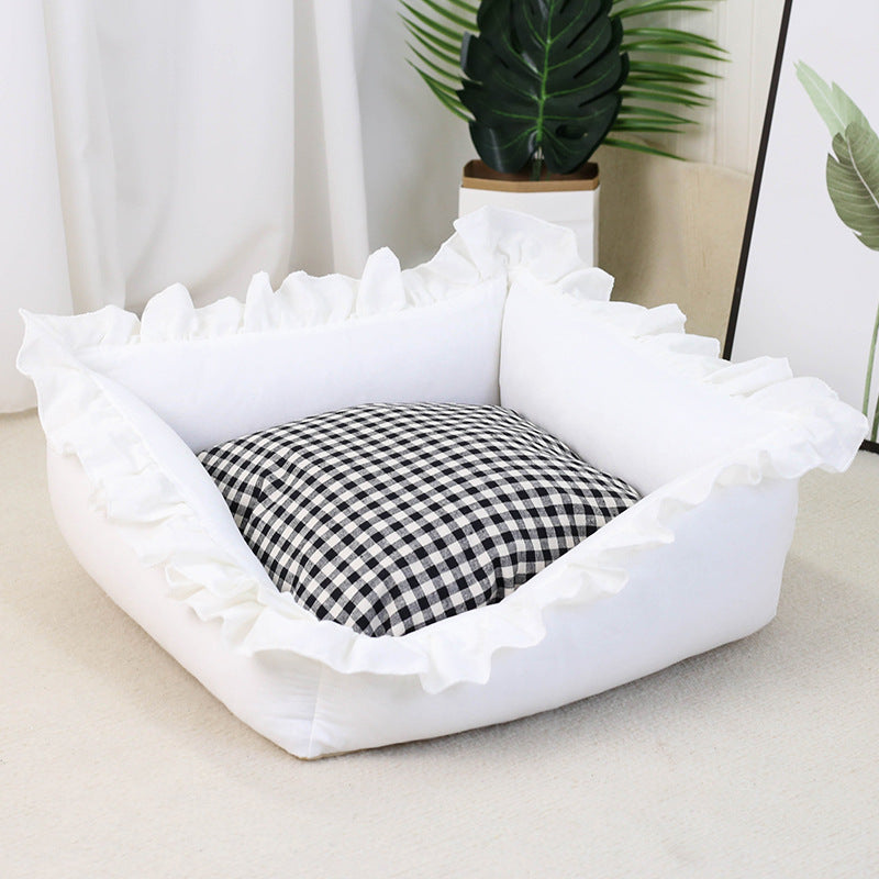 Chic Ruffled Dog Bed - Shop Pet Luxury & Comfort Year-Round - CatebyPets